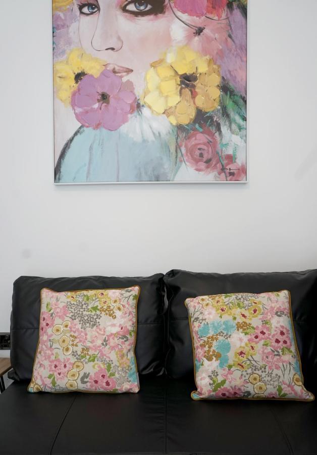 Luxury London Garden Home Sleep 7, 2 Mins To Metro Exterior foto