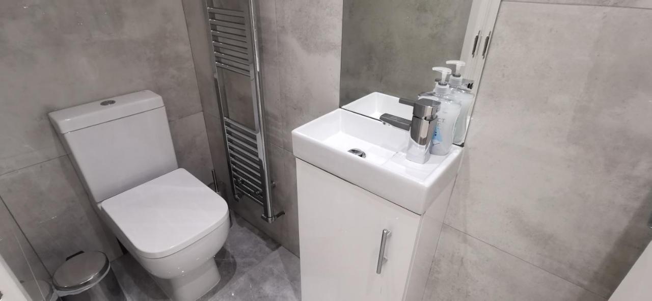 Luxury London Garden Home Sleep 7, 2 Mins To Metro Exterior foto
